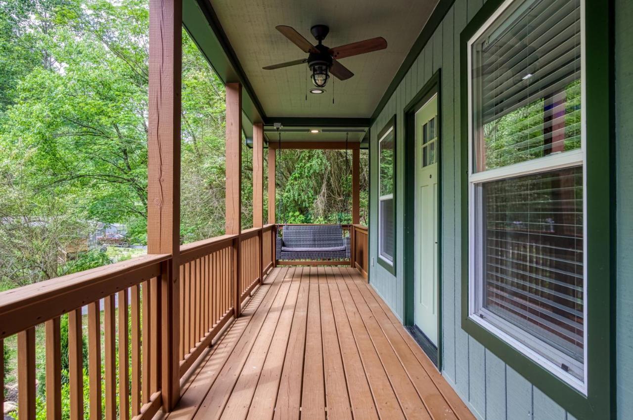 Вилла Great Location - Hot Tub - Dog Friendly Севьервилл Экстерьер фото
