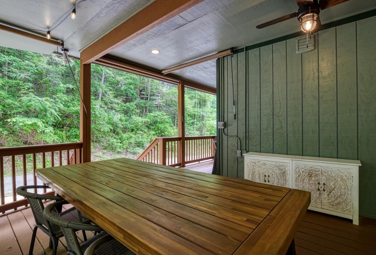 Вилла Great Location - Hot Tub - Dog Friendly Севьервилл Экстерьер фото